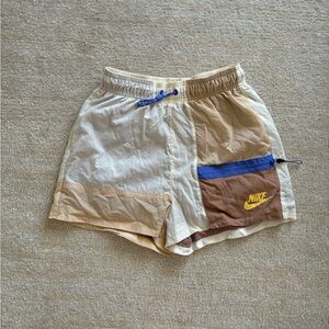 Nike Shorts - nylon